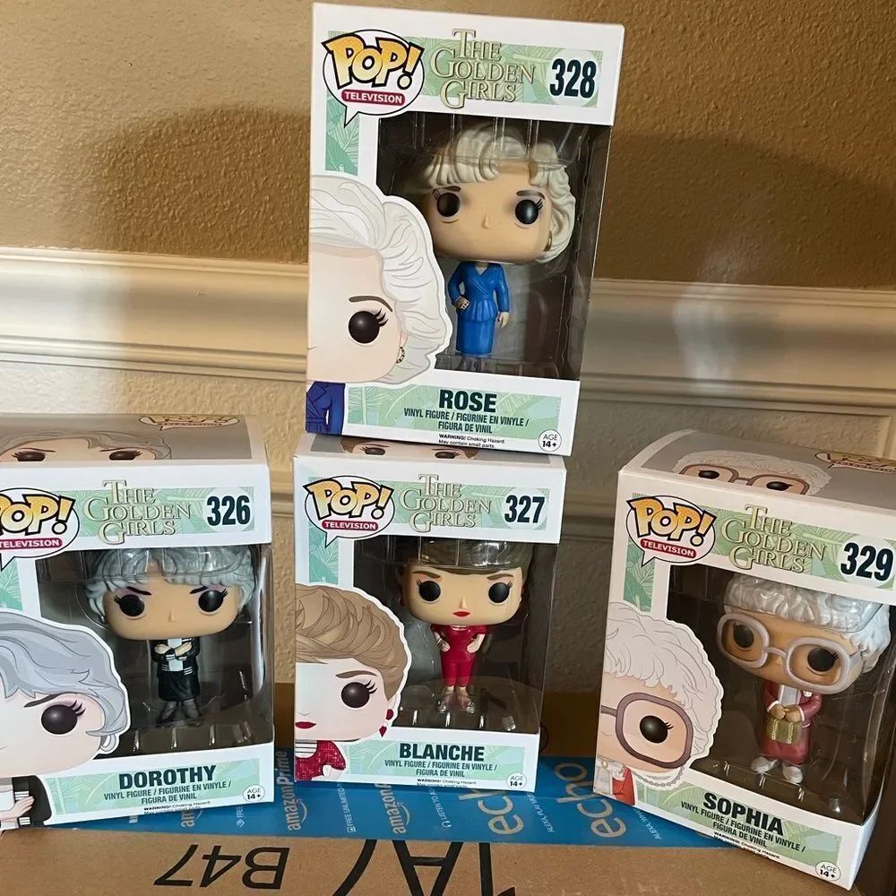 Funko Pop Golden Girls Series Complete Set of Dolls 326 327 328 & 329 NEW